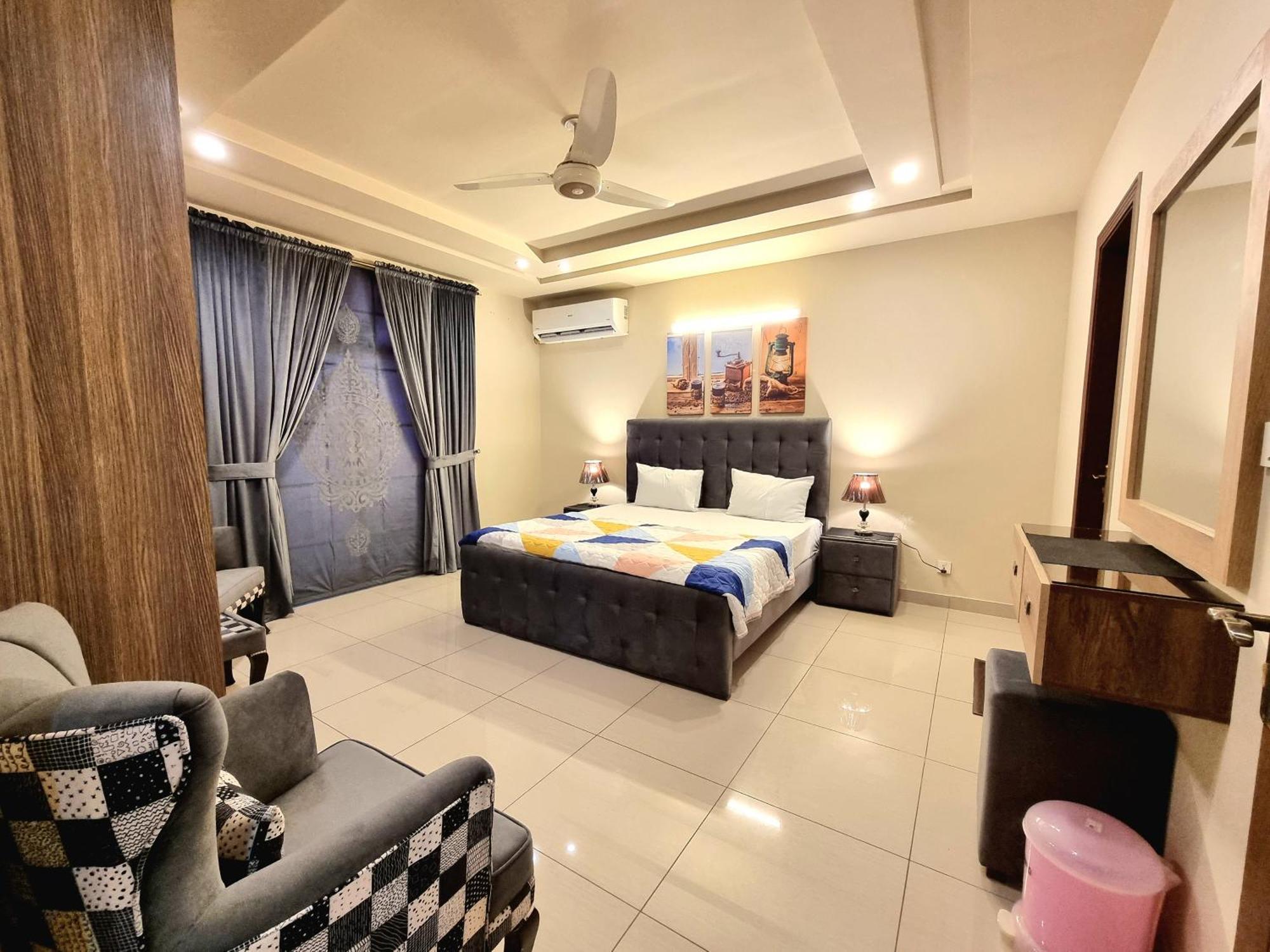 Luxurious Landing Apartments & Suites Bahria Town Rawalpindi Cameră foto